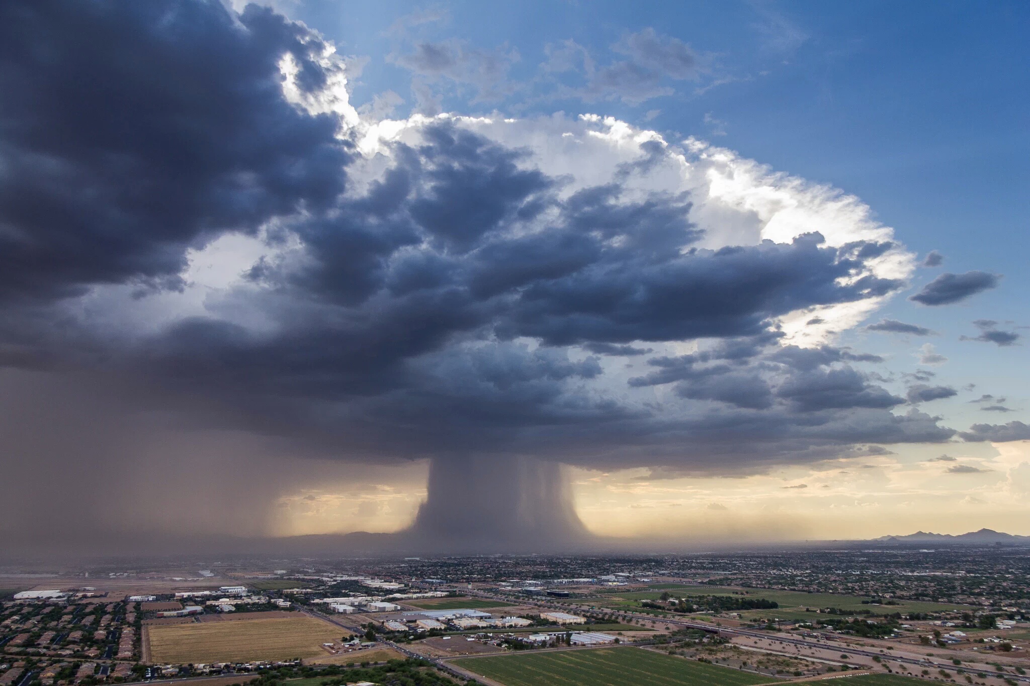 wet-macroburst-in-chandler-az-shows-116mph-winds-blog-weatherflow